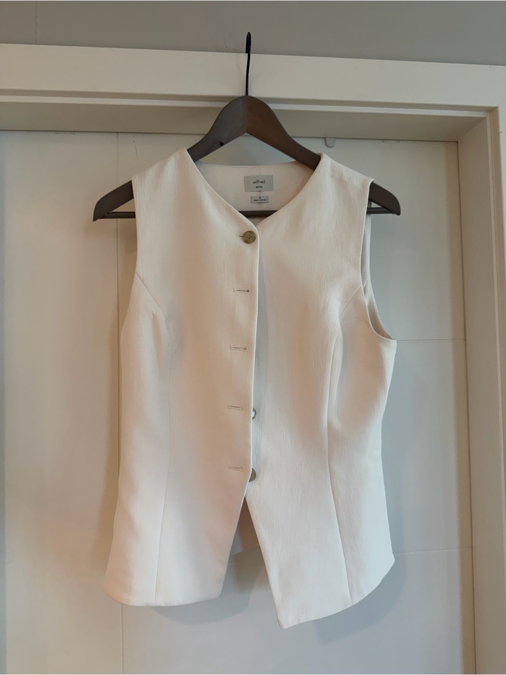Aritzia Regal Vest - Birch - Size 10